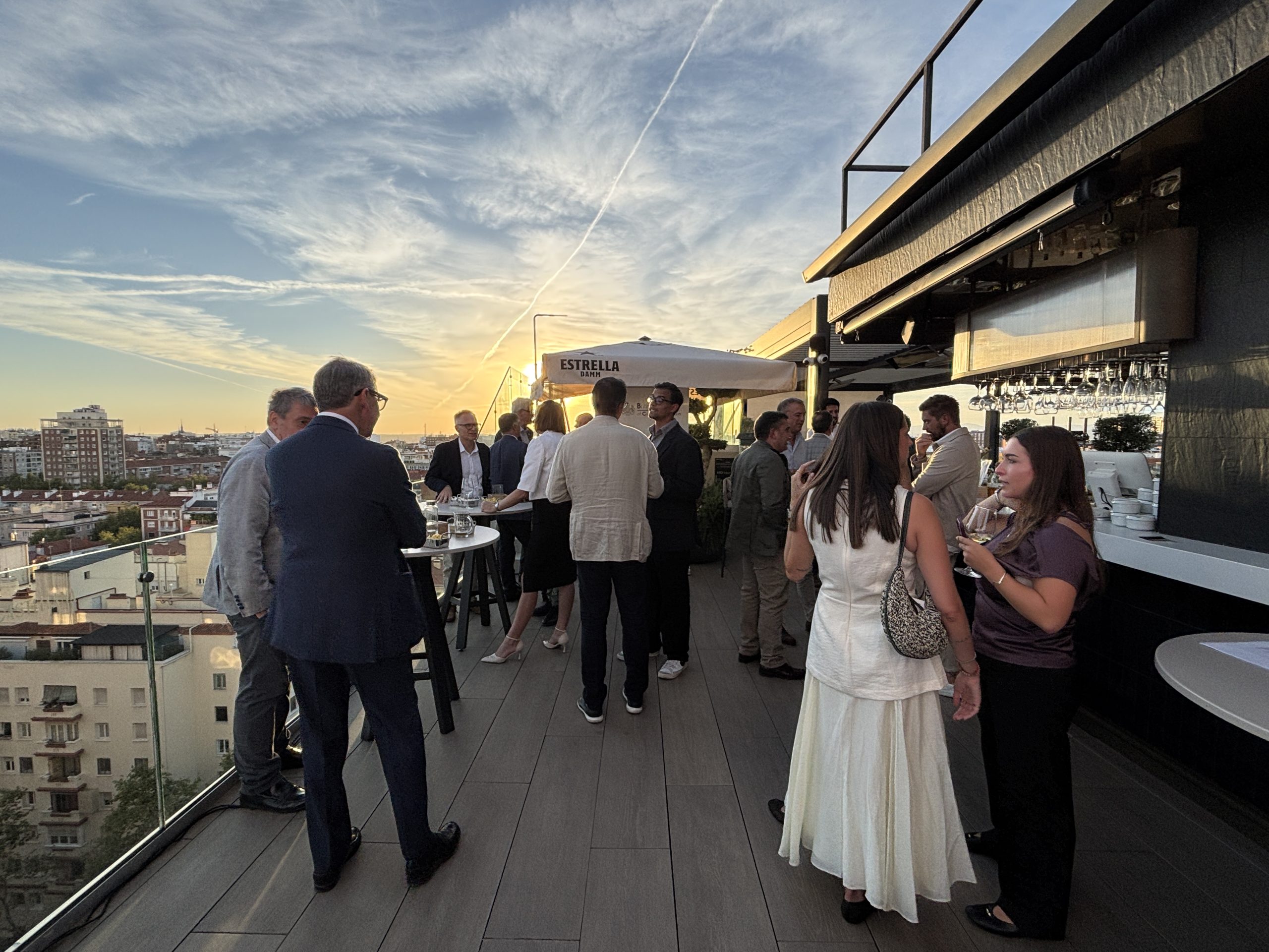 El Welcome Back Afterwork Drinks refuerza el vínculo con sus empresas socias